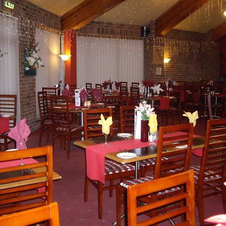 Corn Mill Lodge Hotel リーズ エクステリア 写真